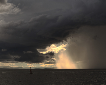 Heavenly Spotlight / ***