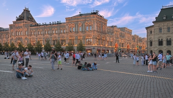Red Square / ***