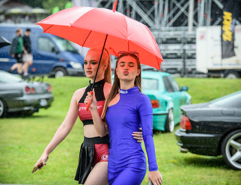  / https://www.instagram.com/vaguro_vuv/