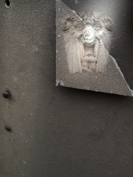 Torn inside / A shiny nose