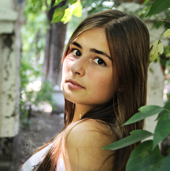 Julia / ***