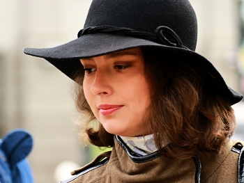 Julia / ***