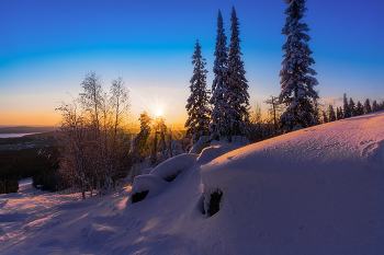Winter-Sonnenaufgang / ***