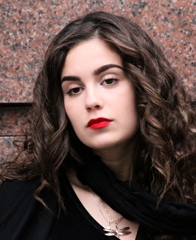 Julia / ***
