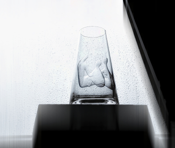 Vase. / ***