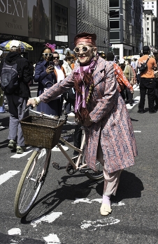  / New York bonnet parade