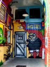Hostel / ***