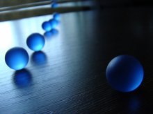Balls / ***