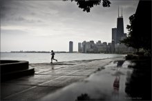 Running / ***