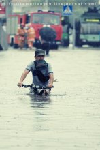 Ride / ***