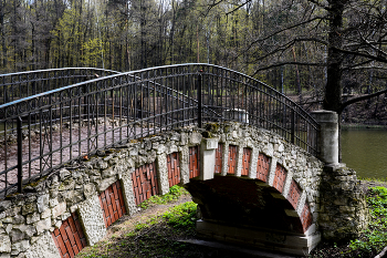 Brücke / ***