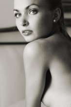 Kate / )))))