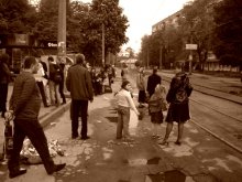 Warten an der Bushaltestelle / ...........