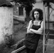 Sasha (das Porträt im Hof) / .......