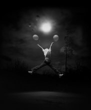 Ticket To The Moon / ***