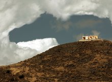 "Der Himmel ist das Versprechen von" ... / ..............