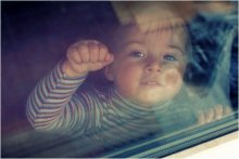 Hinter dem Glas .... / ***