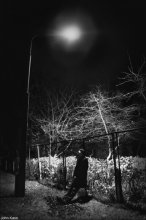 "Everything goes dark" / --------