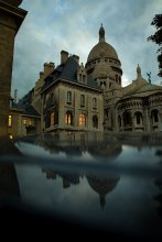 Twilight of the Sacre-Coeur / ***