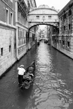 Venezzia / ***