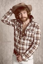 [Walter. Texas, baby!} / ***