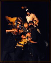 Theater / ***
