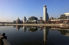 Krasnokholmsky Embankment (Moskau) / ***