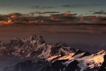Sonnenaufgang mit Blick auf den Ushba / ***