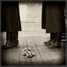 "A Farewell to Arms ..." / ***