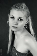 Bottomless Eyes / Model - Milena