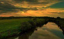 Und schwimmende MAI Sonnenuntergang am Abend ... / ***