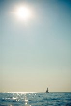 "White Sail" / ***
