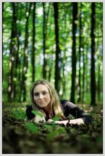 Portrait in den Park Nummer 2 / ***