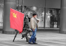 Auf der Prager Straße / ***