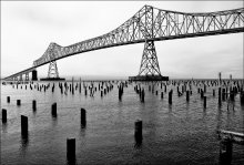 alte und neue Brücke / --------------------------