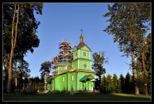 Kirche von Cosmas und Damian in Anusinie / ***