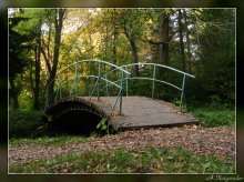 Brücke im Herbst / ***