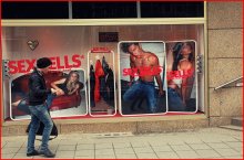Thin Red Line, Teil 3 / ***