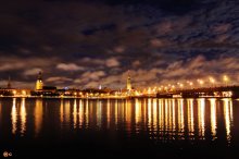 Riga bei Nacht / *****