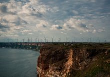 Tal der Windenergieanlagen / ***