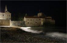Old Town / ***