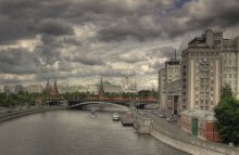 Moskau / =========