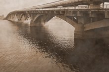 Metro-Brücke / ...........