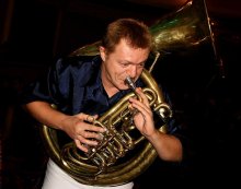 Soliruya in der Halle / ***