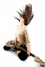 Schwester mit einer Gitarre / ***