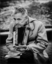 Sad Mundharmonika / ***
