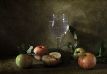 Apple Still Life / ***