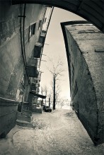 Die Geometrie der Hinterhof ... / ***