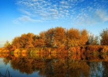 Reflexion des Herbstes / ***