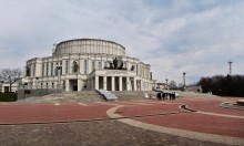 National Theatre of Opera and Ballet / comment